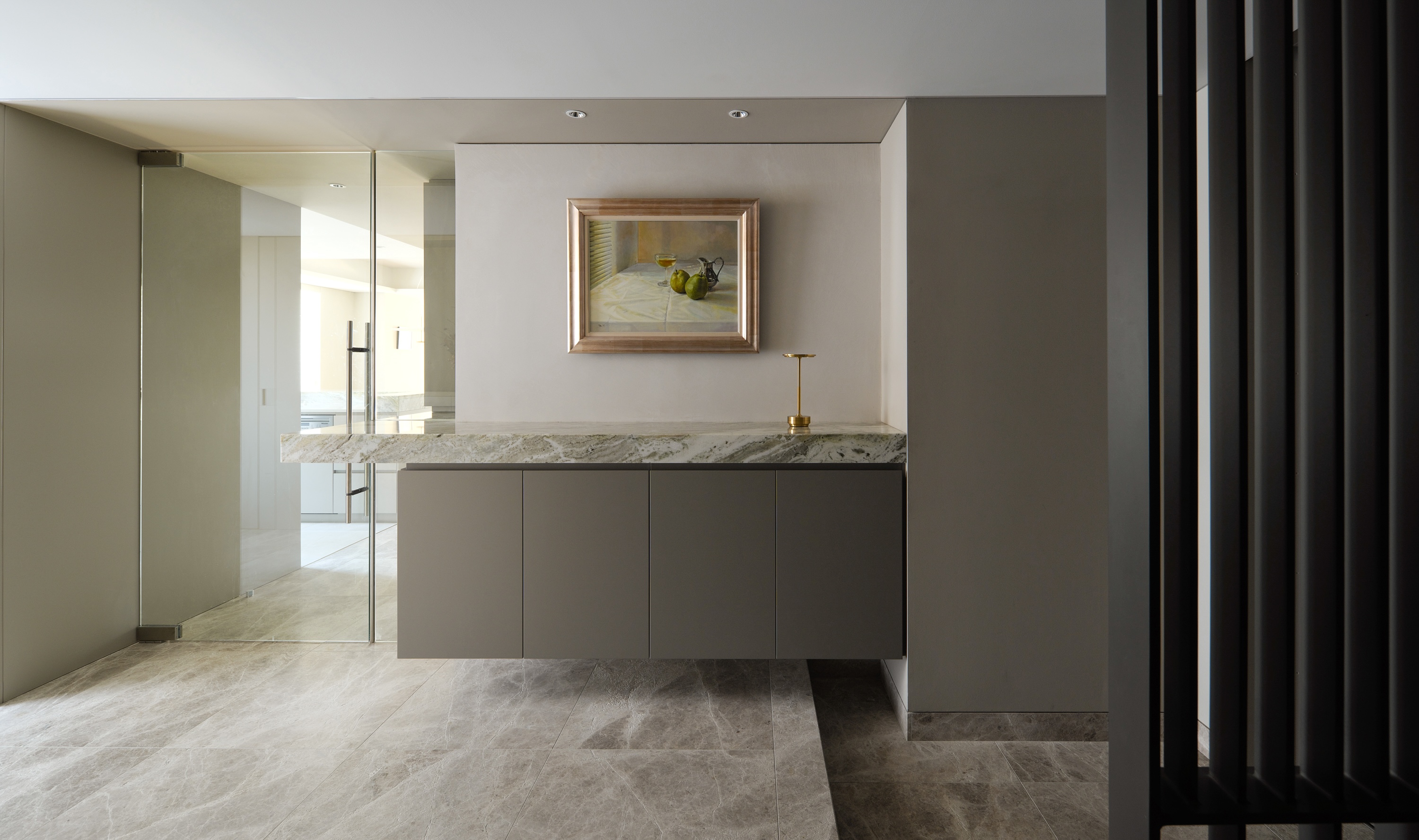 メインビジュアル2